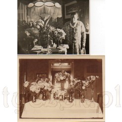 Solenizantka przy swoich kwiatkach oraz pozostałych prezentach w salonie uwieczniona na pamiątkowych zdjęciach