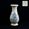 Zabytkowy wazon wykonany z markowej porcelany