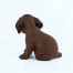 Efektowny okaz: figurka młodego jamnika dla miłośnika ceramiki i psów
