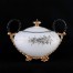 Ekskluzywna XIX wieczna cukiernica z białej porcelany.