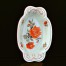 Porcelana zdobiona motywem pomarańczowej róży