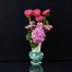 Śląski wazon dekorowany motywem kwiatowym z pięknymi złoceniami