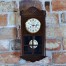 Wiszący zegar zabytkowy z I połowy XX wieku