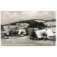 Mała wieś Borowice w zimowej scenerii na dawnej karcie pocztowej