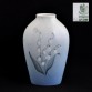 Konwalie malowane na starej porcelanie - piękny wazon B&G Kopenhaga