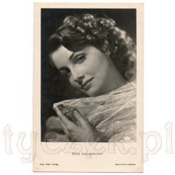 Pamiątkowa fotografia piosenkarki i aktorki- Elfie Mayerhofer zdobi pocztówkę