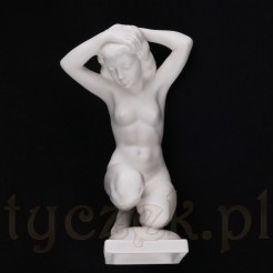 Piękna młoda kobieta - porcelanowy akt biskwitowy wg K.Tutter