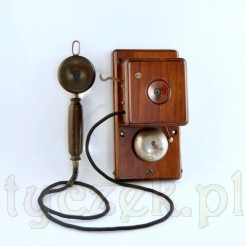 Mahoniowy aparat domofonowy z I połowy XX wieku