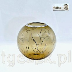 szklany wazon w kształcie kuli