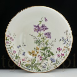 Orlik zdobi porcelanową paterę typu ŁĄCZKA