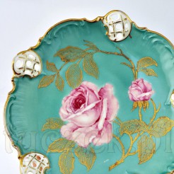 Porcelanowa paterka z motywem róży