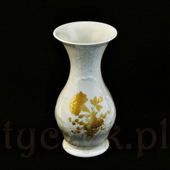 Cudowny wazon z barokowymi tłoczeniami