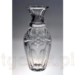 Kryształowy wazon o pięknej formie