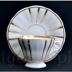 Klasyczna forma z 19 wieku śląskiej filiżanki z porcelany Wałbrzych