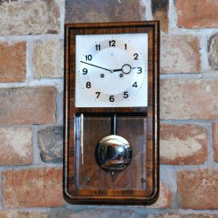 Oryginalny zegar Art Deco ze sprawnym werkiem mechanicznym marki Gustav Becker