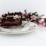Zaokrąglony szpic umożliwia wygodne podnoszenie kawałków ciasta.