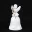 Anioł z rozpostartymi skrzydłami z porcelany