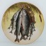 Rzadki talerz dekoracyjny Mettlach z rybami - ręcznie podmalowany model 1044. Odkryj jego historię