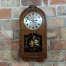 Dekoracyjny i użytkowy antyk zegar na ścianę