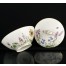Ciekawyw zór kwiatowy na kremowej porcelanie (jasne ecri)