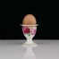 Kieliszek na jajko wykonany z doskonałej jakości białej porcelany.