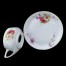 Filiżanka ze spodkiem wykonane zostały ze szlachetnej porcelany w kolorze białym