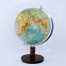 Klasyczny globus z mapą fizyczną świata