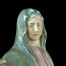 Zbliżenie na Twarz Marii z ceramicznej Piety