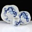 Piękna porcelana z błękitnym wzorem w prawdziwym kobalcie