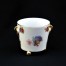Urocza osłonka doniczkowa wykonana została ze śląskiej porcelany w białym kolorze