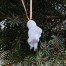 Figurka putto z porcelany biskwitowej na choinkę i nie tylko