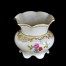 Pięknie wykonany porcelanowy wazon z falbankowym brzegiem