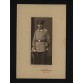 Żołnierz III Rzeszy na pamiątkowym zdjęciu wykonanym w pracowni fotograficznej